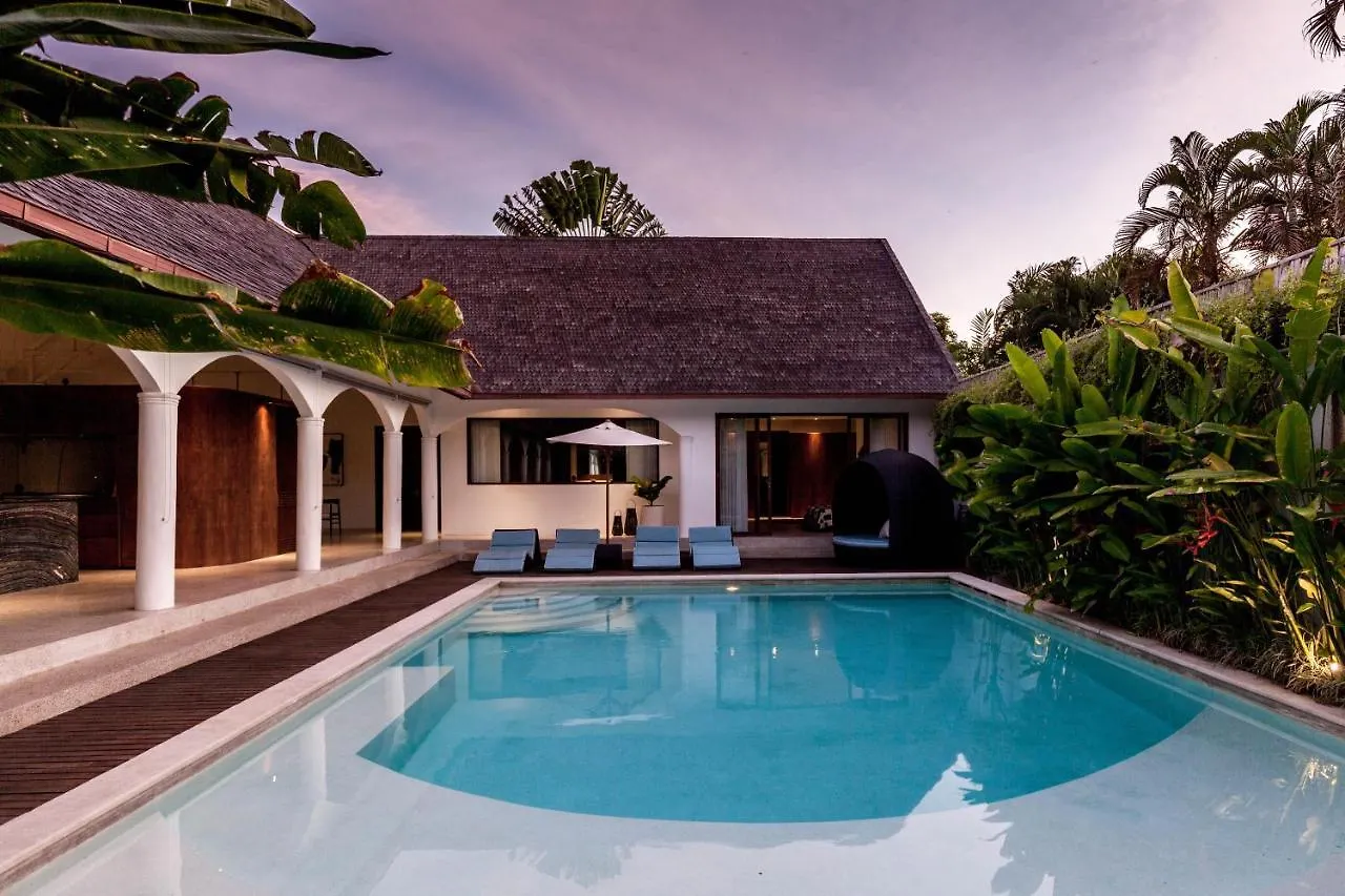 The Aora - Capacious Villa Close To Seminyak Sights 0*, 세미냑