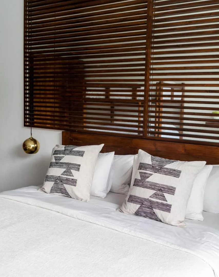 The Aora - Capacious Villa Close To Seminyak Sights 인도네시아